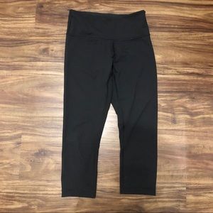 Lululemon wonder under crop size 2